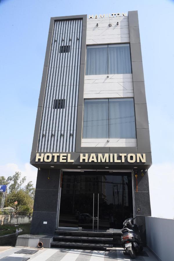 Hotel Hamilton Zirakpur Exterior foto